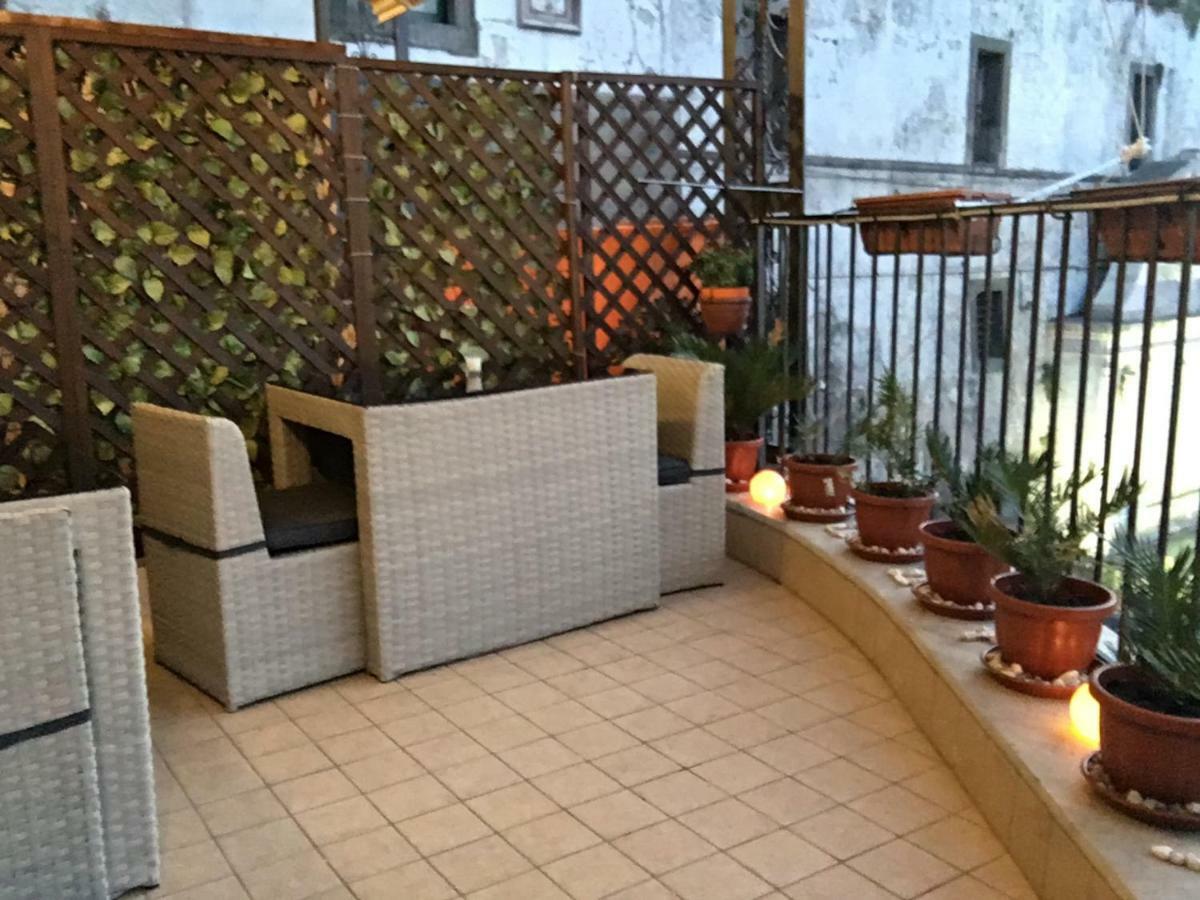B&B Porta Capuana Napoli Esterno foto